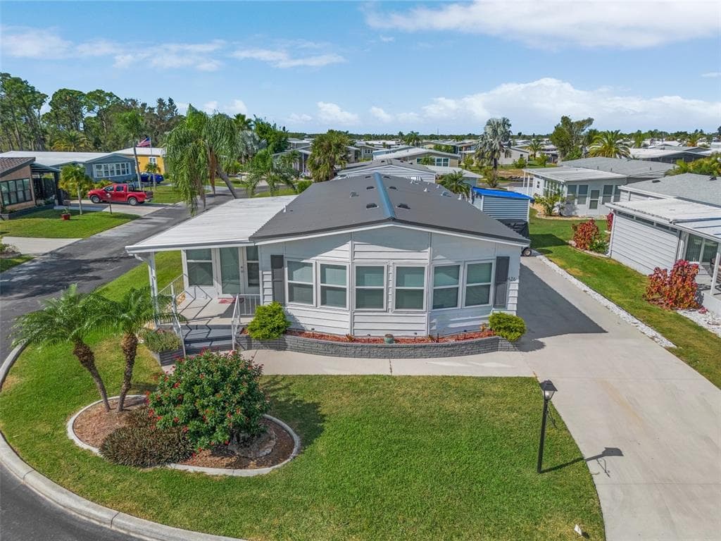 426 VILLA NUEVA CIRCLE NORTH PORT, FL 34287