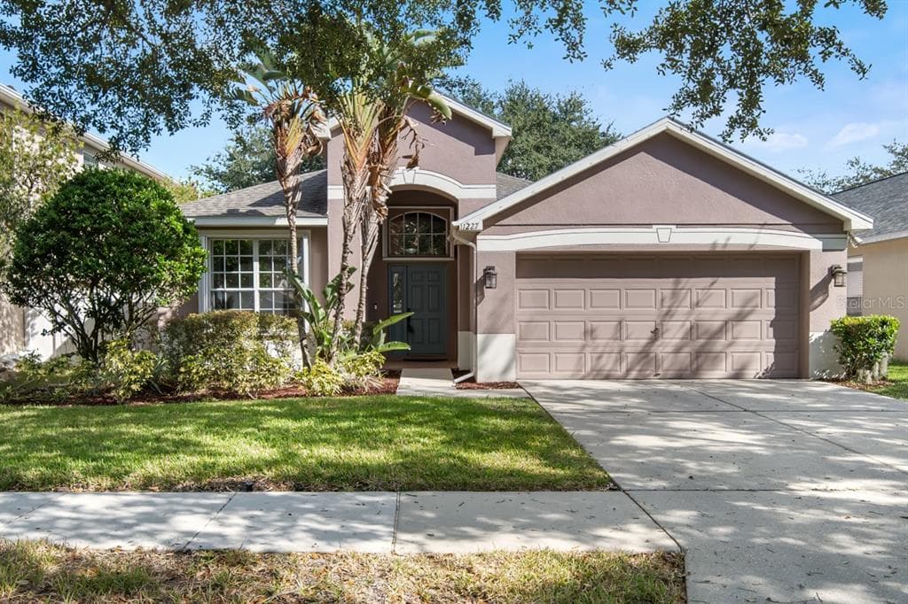 11227 AVERY OAKS DRIVE TAMPA, FL 33625