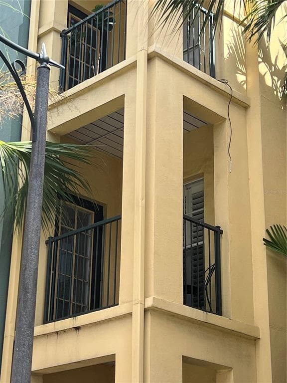 2410 W AZEELE STREET UNIT 220 TAMPA, FL 33609