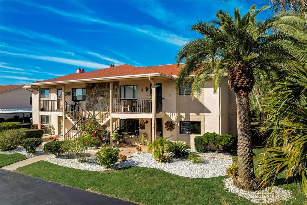 9930 EAGLES POINT CIRCLE UNIT 2 PORT RICHEY, FL 34668