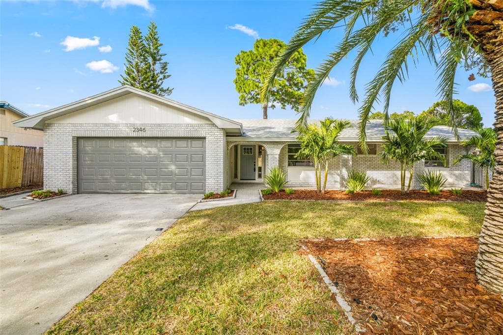 2346 COLONIAL COURT DUNEDIN, FL 34698