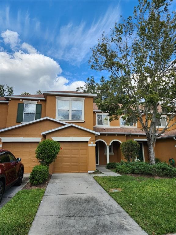 10830 KENSINGTON PARK AVENUE RIVERVIEW, FL 33578