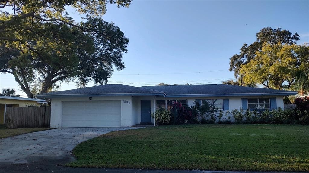 2588 FOREST PARKWAY S LARGO, FL 33771