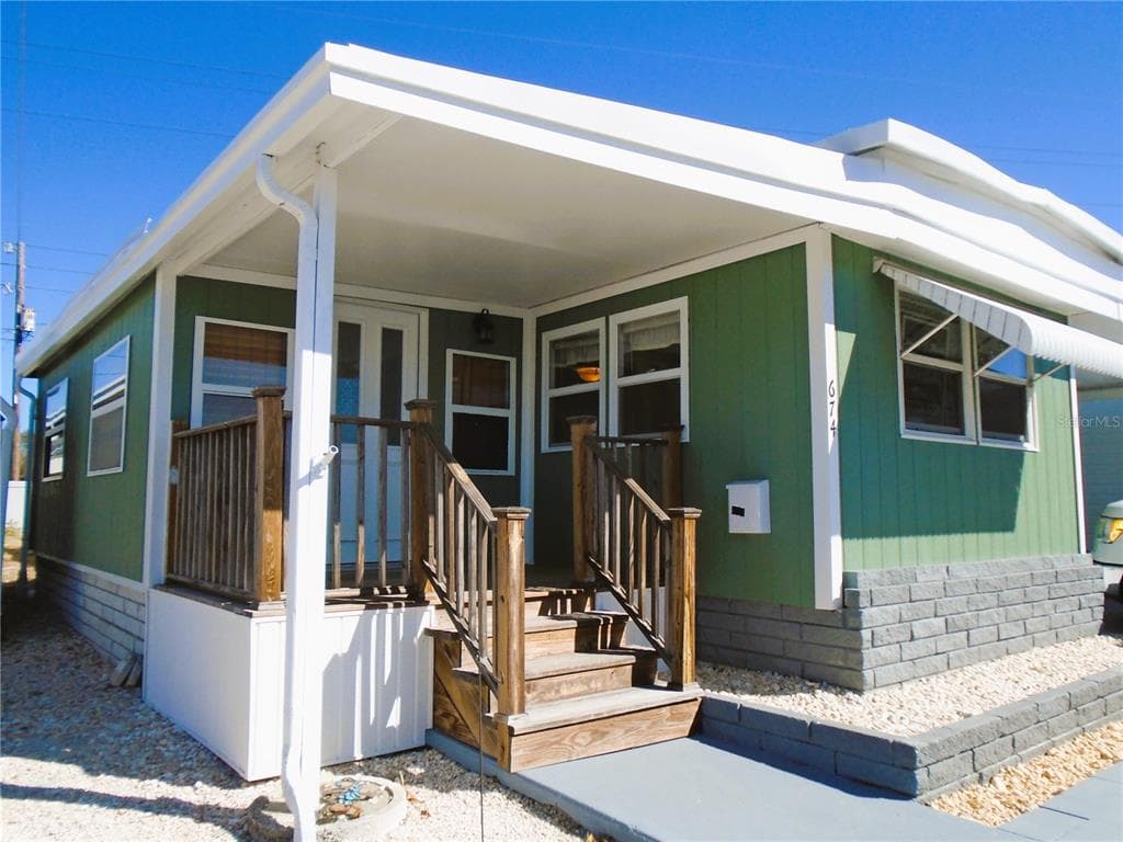 674 52ND WAY S UNIT 52 GULFPORT, FL 33707