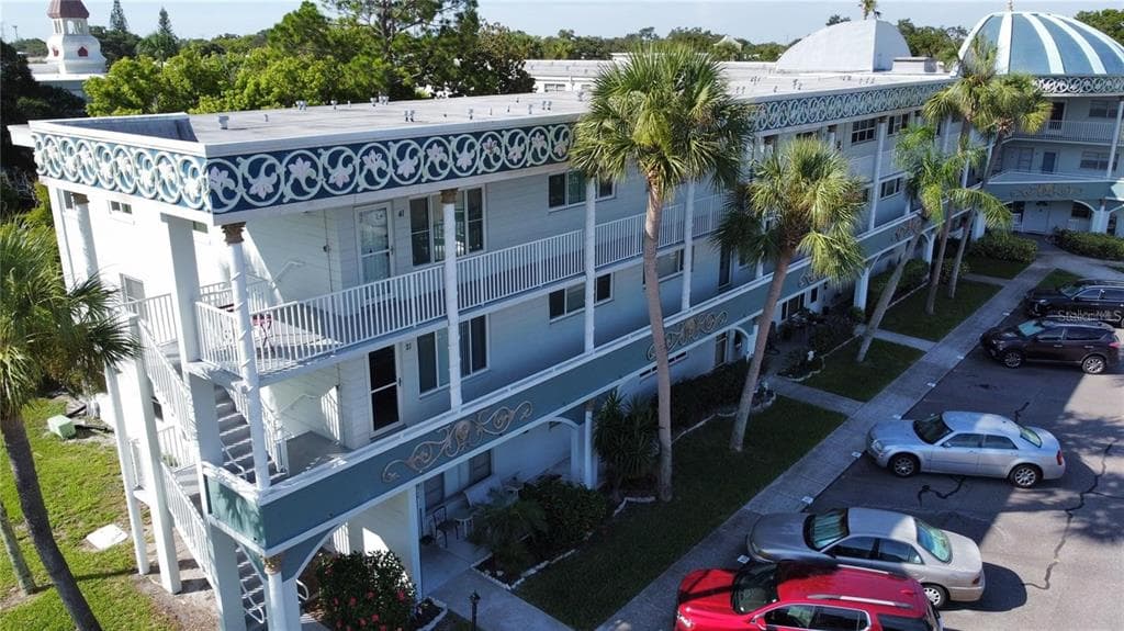 2381 ECUADORIAN WAY UNIT 43 CLEARWATER, FL 33763