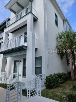 946 HIGHLAND AVENUE UNIT 17 DUNEDIN, FL 34698