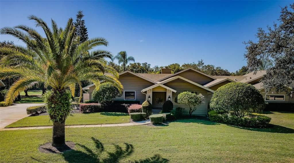 1202 MUIRFIELD COURT TARPON SPRINGS, FL 34688