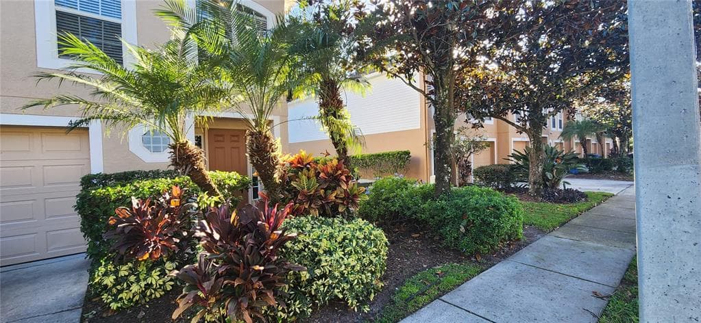 4659 ASHBURN SQUARE DRIVE TAMPA, FL 33610