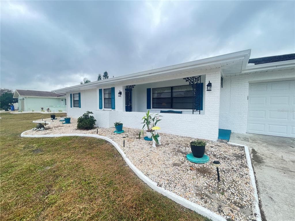 1510 FORT DUQUESNA DRIVE SUN CITY CENTER, FL 33573
