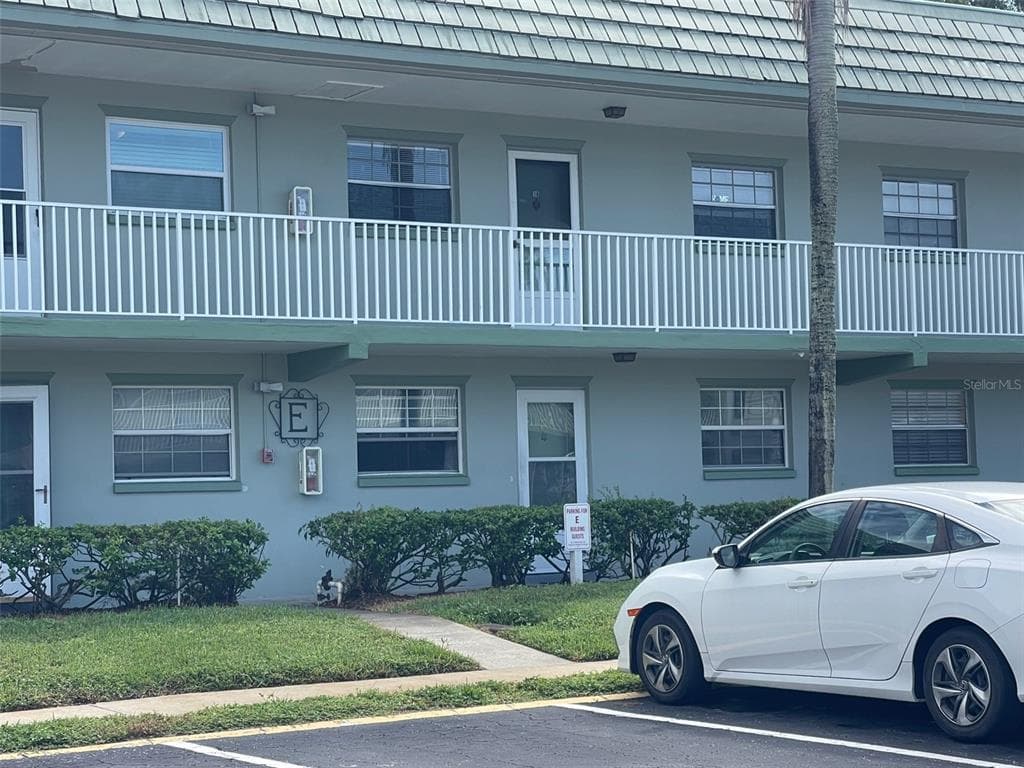 1433 S BELCHER ROAD UNIT E6 CLEARWATER, FL 33764