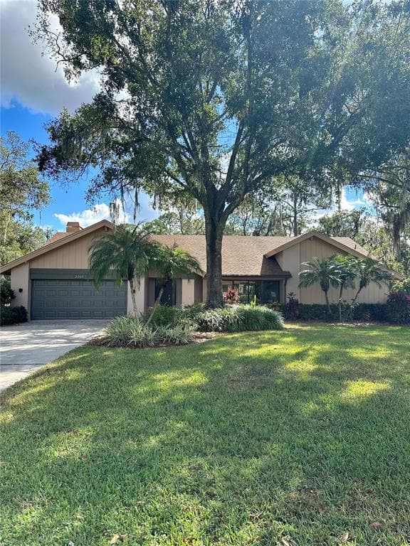 2209 WEDGEWOOD COURT
