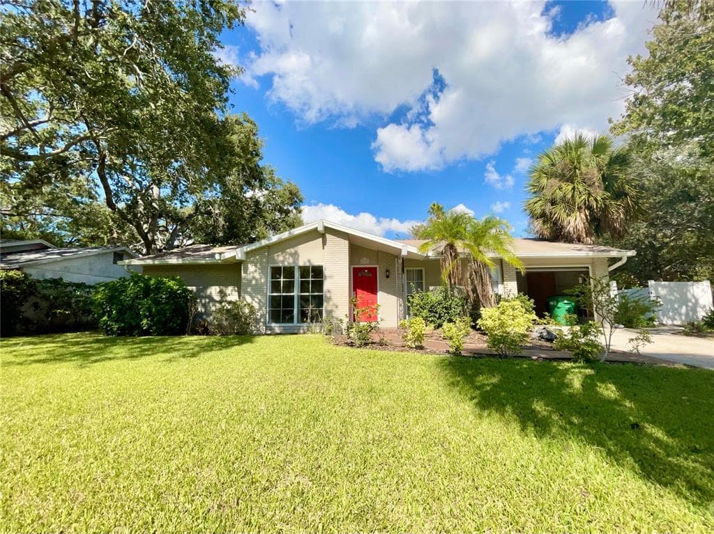 5301 W CLEVELAND STREET TAMPA, FL 33609