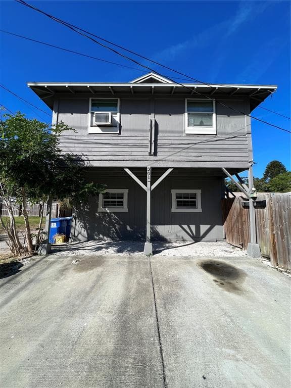 201 52ND STREET S UNIT A ST PETERSBURG, FL 33707