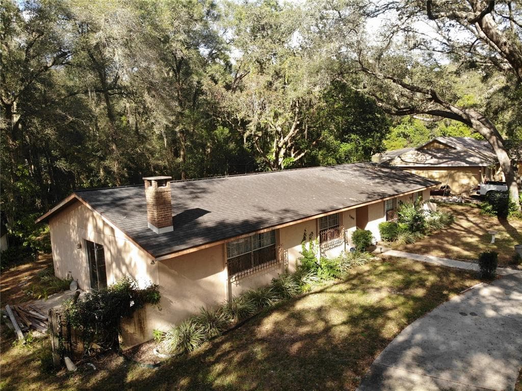 1209 ROANOKE AVENUE DELAND, FL 32720