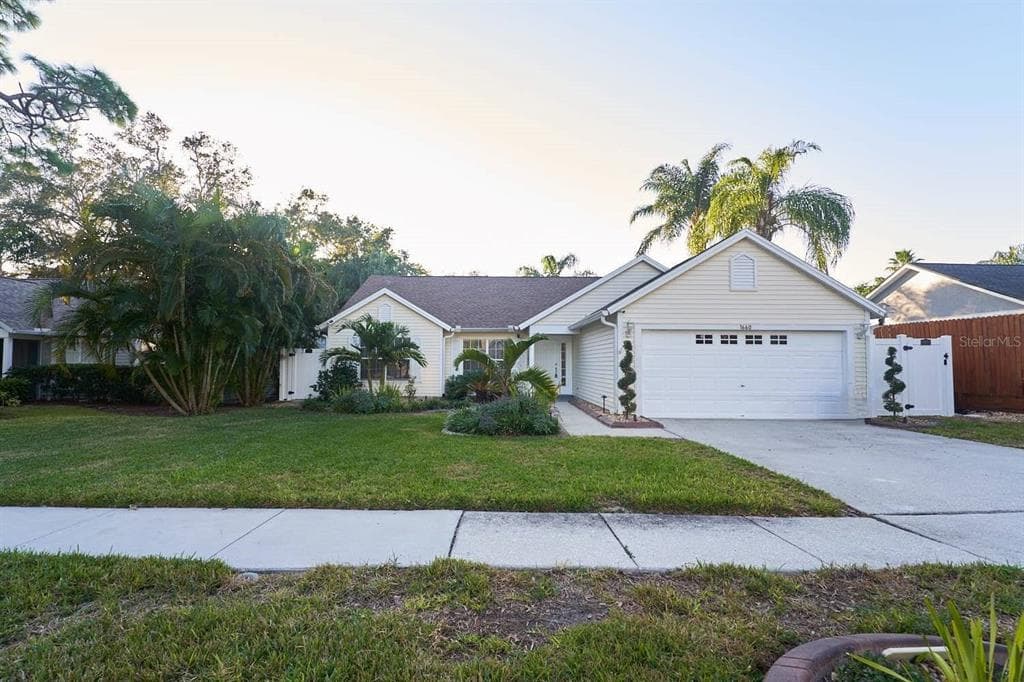 1660 SILVERWOOD STREET TARPON SPRINGS, FL 34689