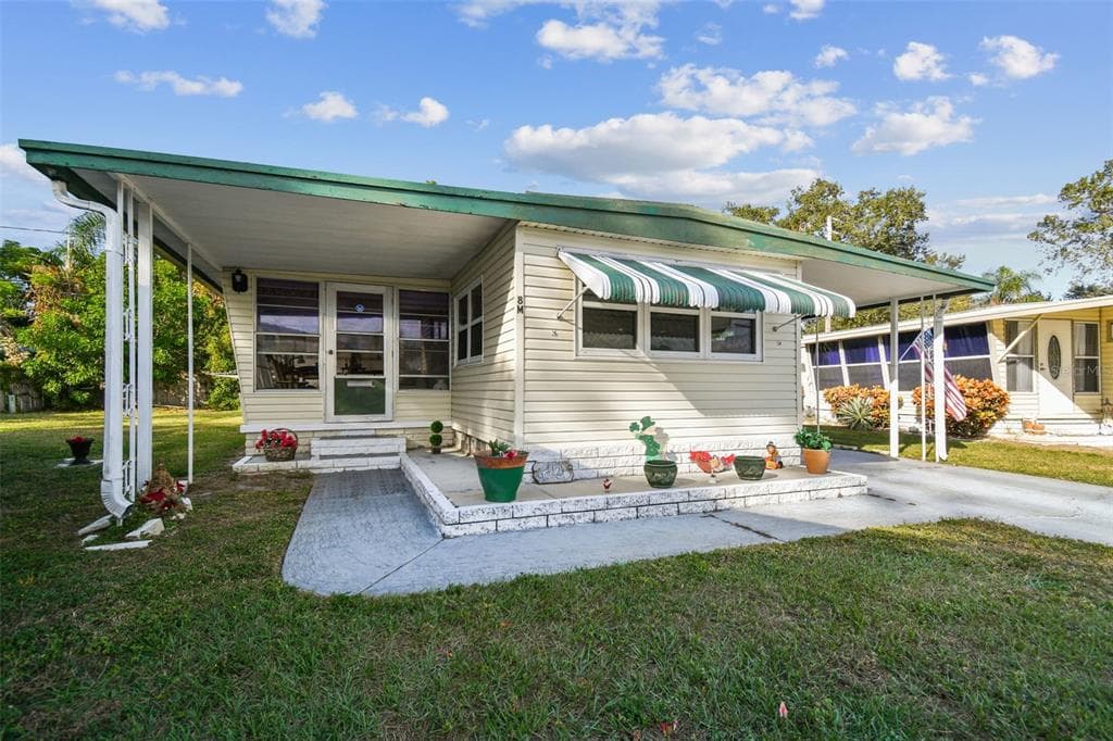 12651 SEMINOLE BOULEVARD UNIT 8M LARGO, FL 33778