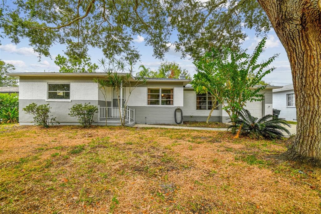 906 S EVERGREEN AVENUE CLEARWATER, FL 33756