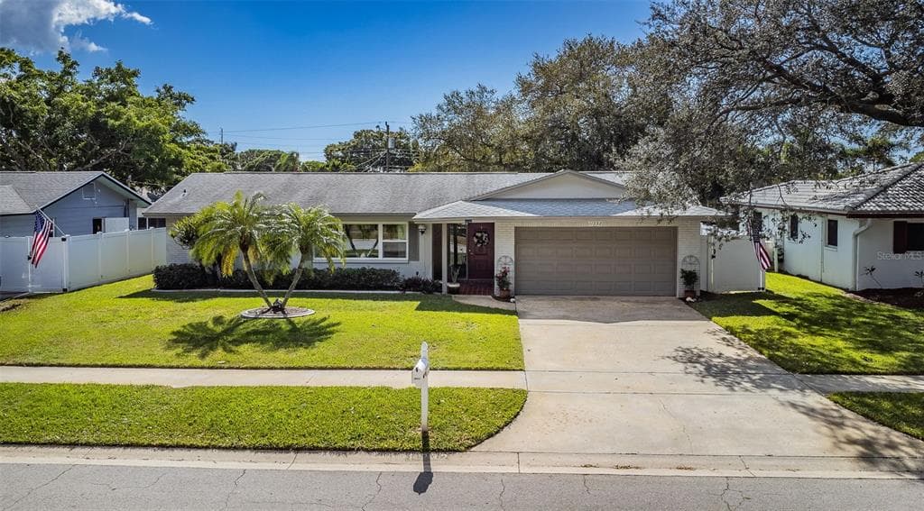 11232 66TH TERRACE SEMINOLE, FL 33772