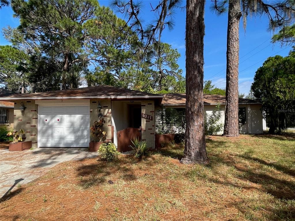 6217 HIGH STREET NEW PORT RICHEY, FL 34653