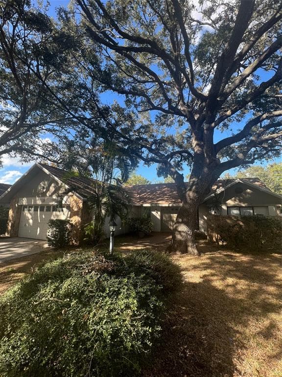 1118 BRAMBLEWOOD DRIVE
