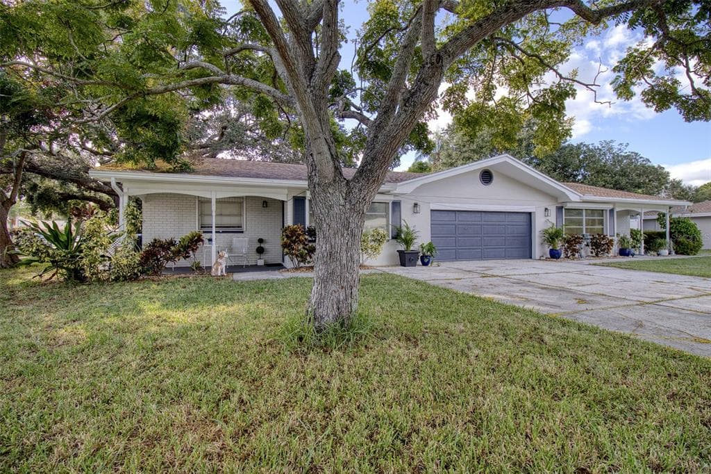 1410-1412 GLADYS CIRCLE DUNEDIN, FL 34698