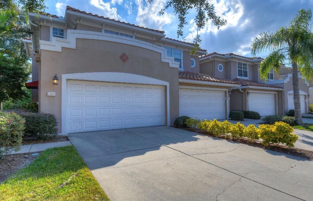 164 VALENCIA CIRCLE ST PETERSBURG, FL 33716