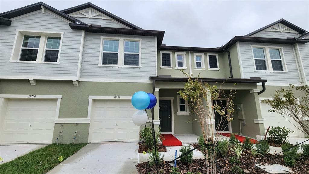 13756 BIG HAWK WAY LITHIA, FL 33547