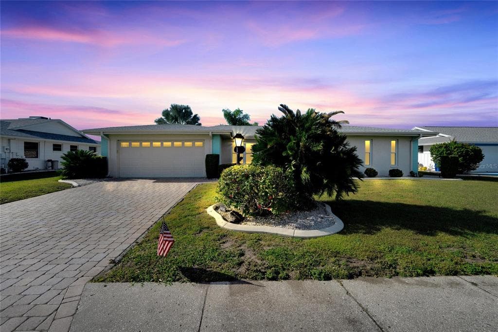 1406 JACOBSON CIRCLE SUN CITY CENTER, FL 33573