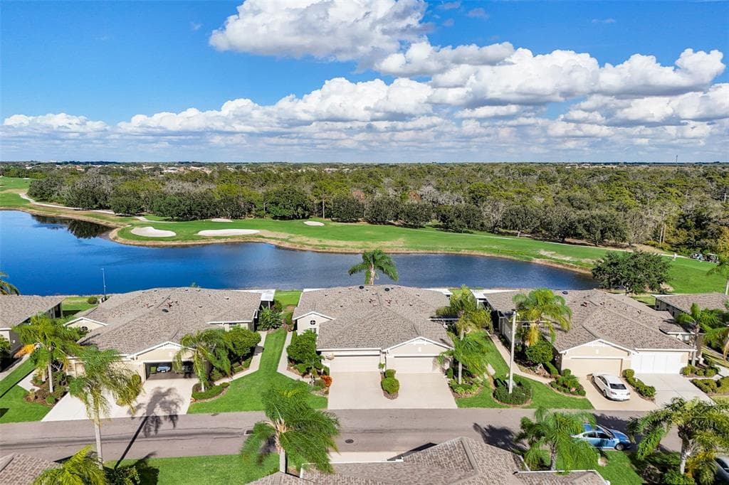 1927 INVERNESS GREENS DRIVE UNIT 1927 SUN CITY CENTER, FL 33573