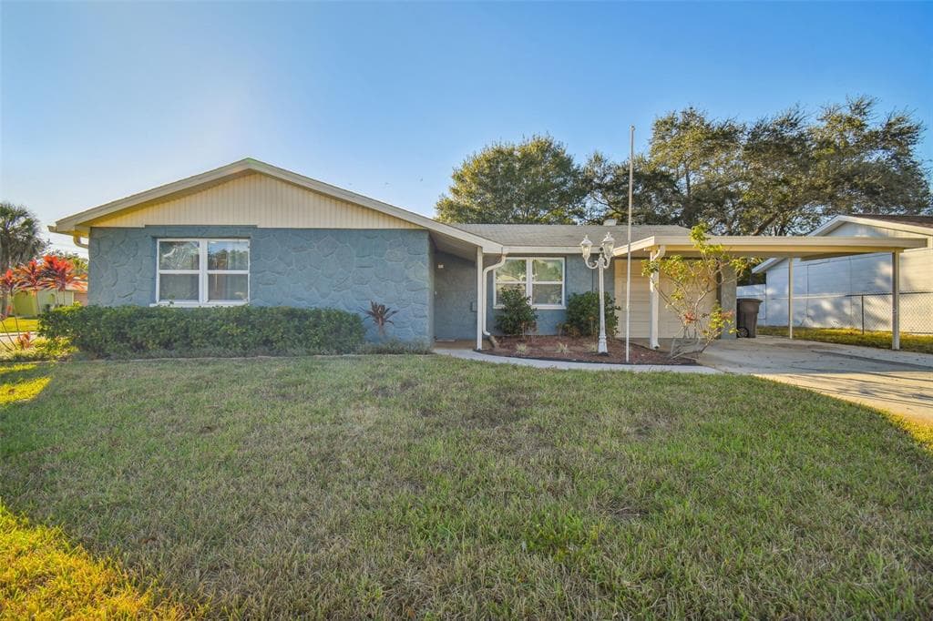 9735 LAMANTIN DRIVE PORT RICHEY, FL 34668