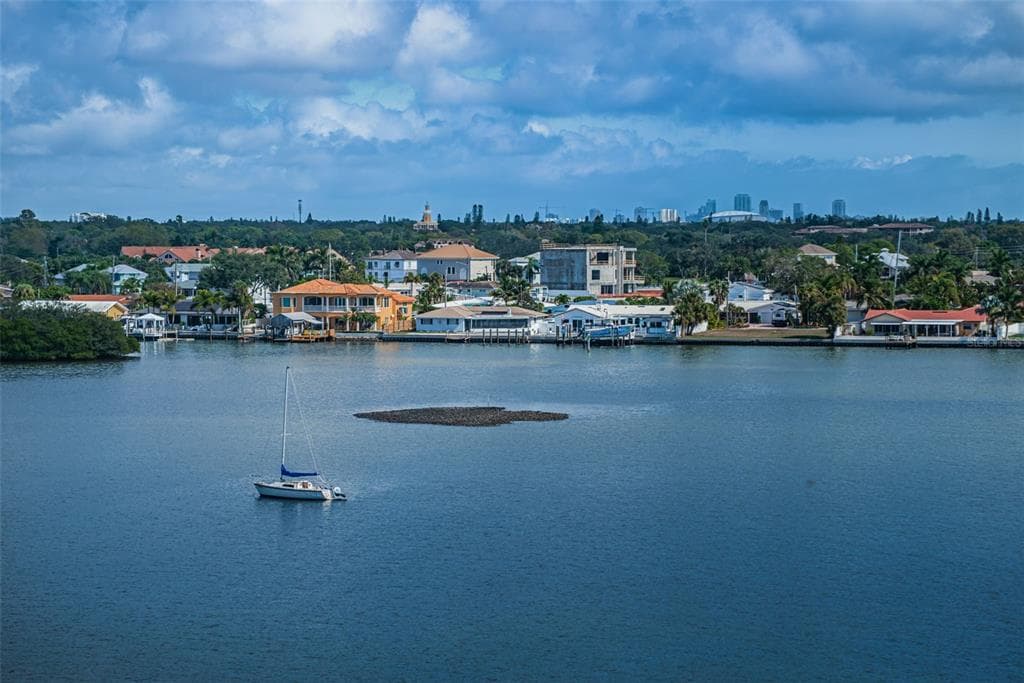 1847 SHORE DRIVE S UNIT 704 SOUTH PASADENA, FL 33707