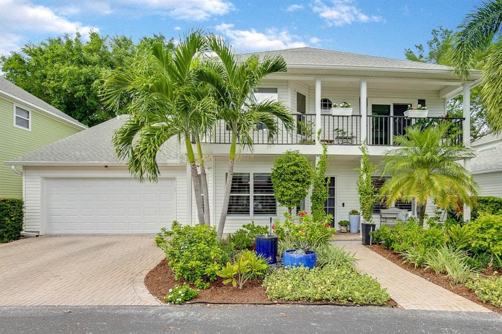 6508 23RD AVENUE DRIVE W BRADENTON, FL 34209