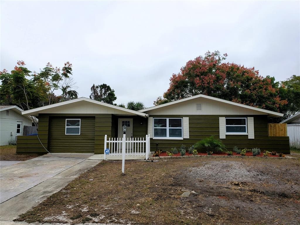 9410 LEDGESTONE LANE PORT RICHEY, FL 34668