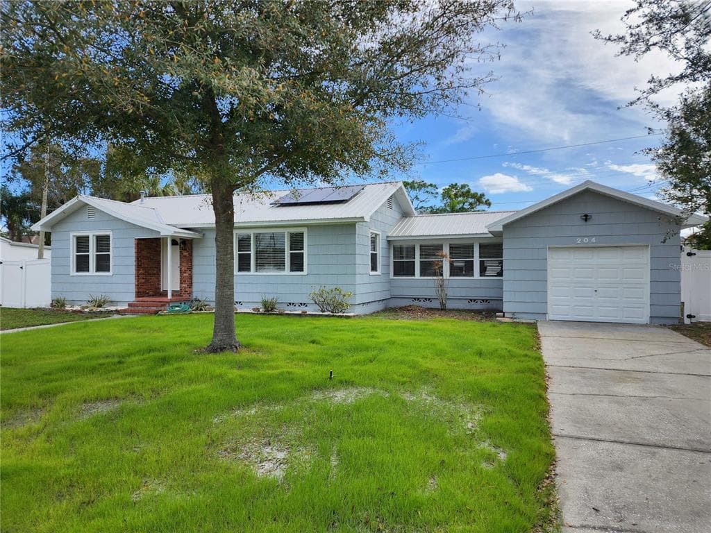 204 83RD AVENUE N ST PETERSBURG, FL 33702