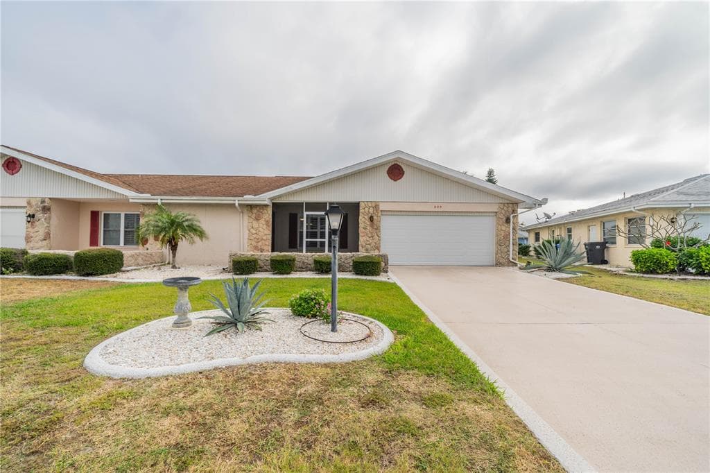 809 BLUEWATER DRIVE SUN CITY CENTER, FL 33573