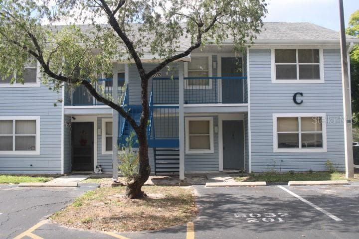 5032 TERRACE PALMS CIRCLE UNIT 201 TAMPA, FL 33617