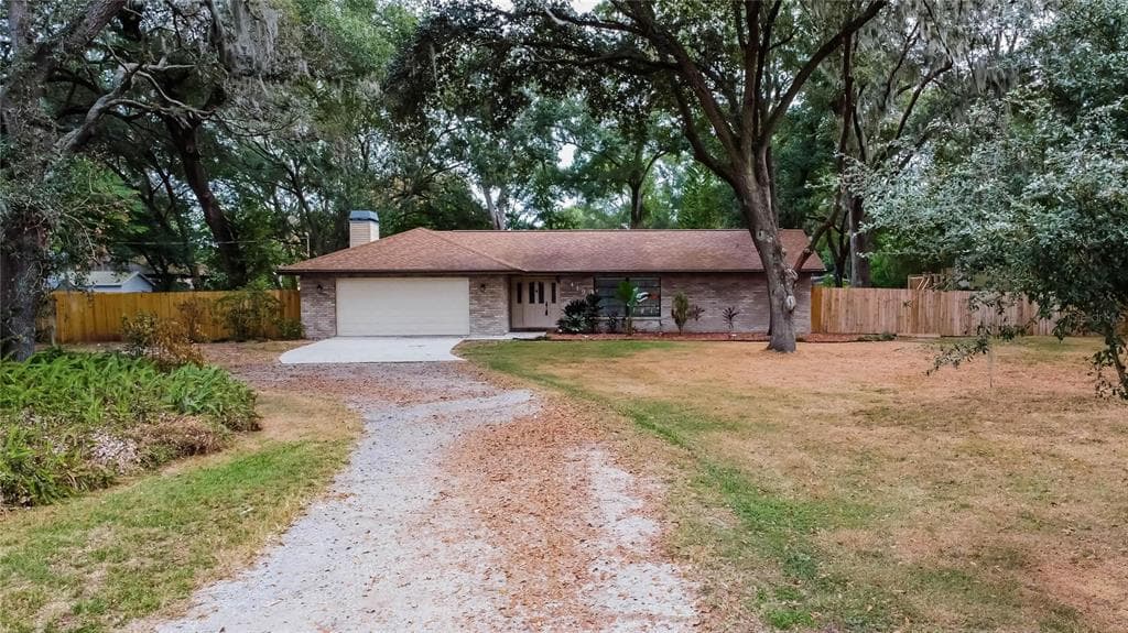 419 SKYWOOD DRIVE VALRICO, FL 33594