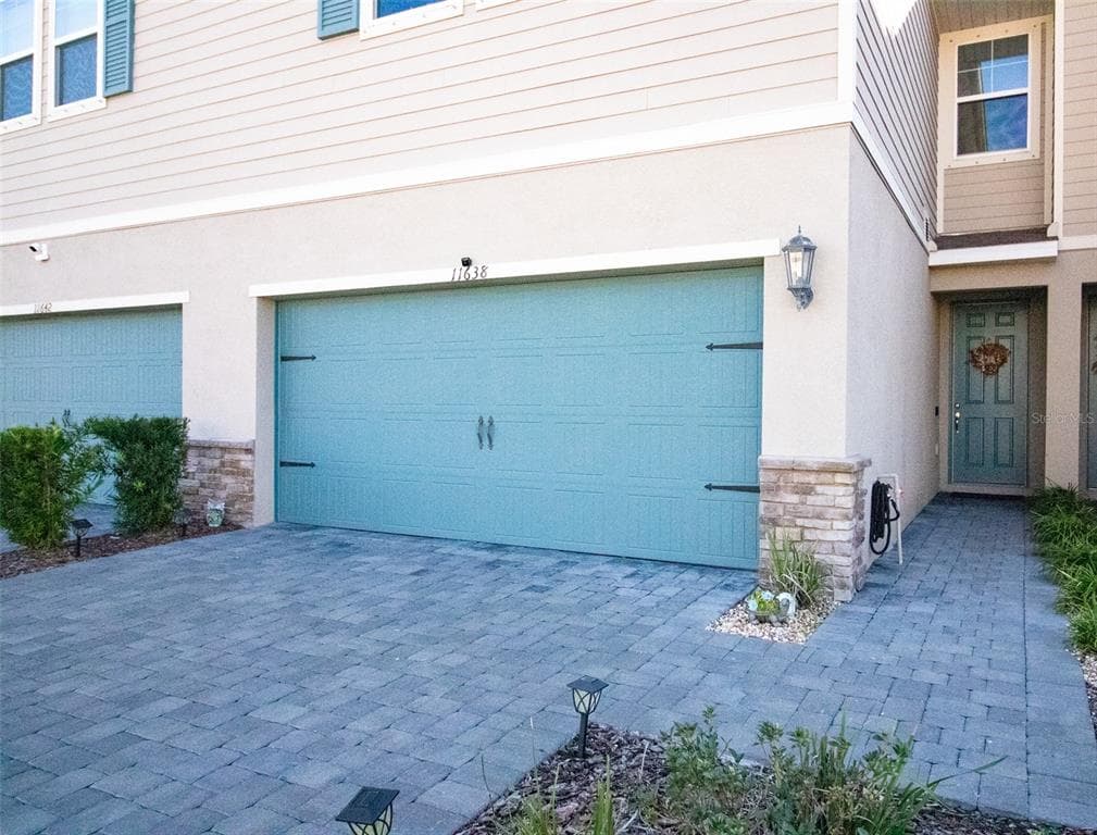 11638 WOODLEAF DRIVE BRADENTON, FL 34211