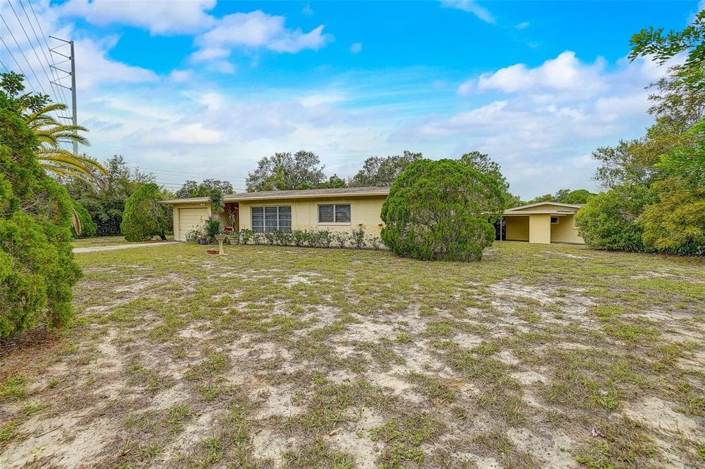 242 MILWAUKEE AVENUE DUNEDIN, FL 34698