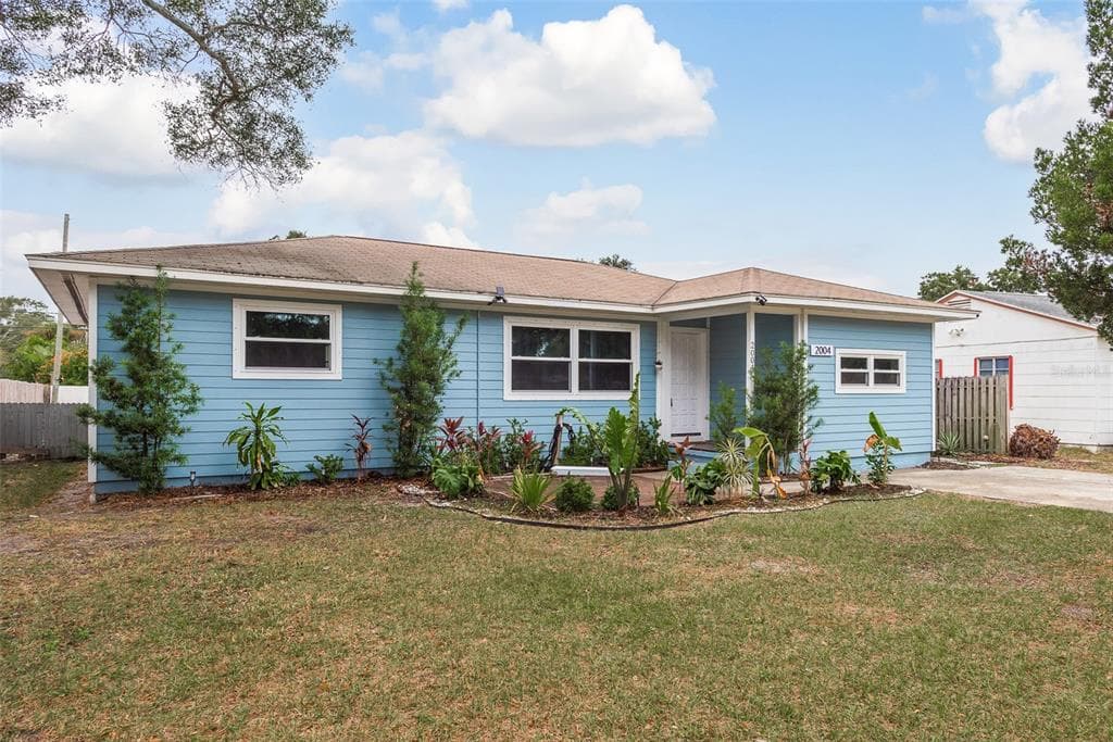 2004 CULBERSON AVENUE DUNEDIN, FL 34698