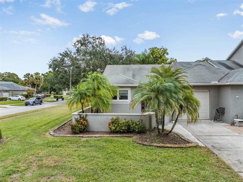 177 HUNTER COURT PALM HARBOR, FL 34684
