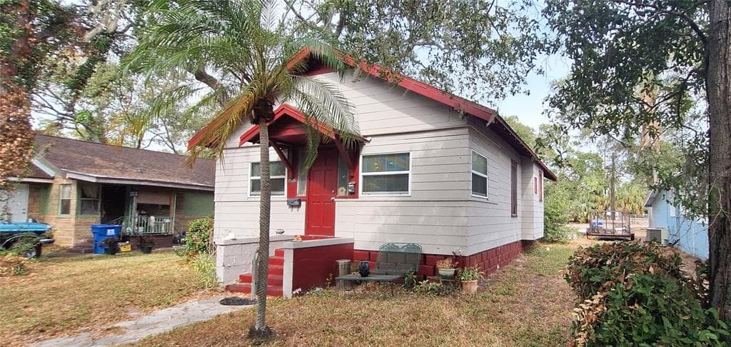 2211 22ND AVENUE S ST PETERSBURG, FL 33712