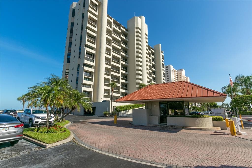 1290 GULF BOULEVARD UNIT 306 CLEARWATER, FL 33767