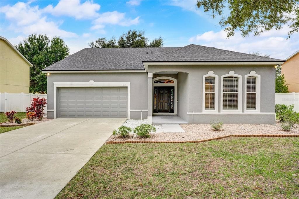 113 WHISPERING PINES WAY DAVENPORT, FL 33837
