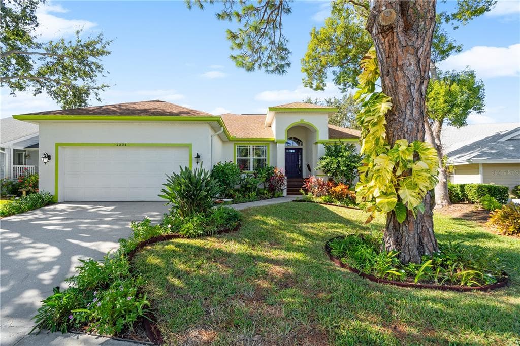 1005 OSPREY COURT TARPON SPRINGS, FL 34689