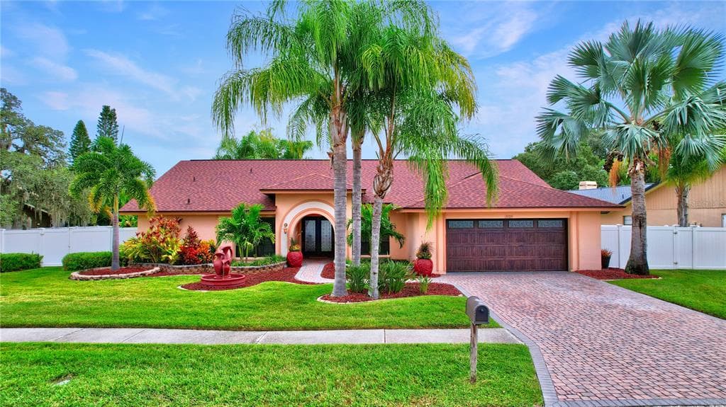 13709 CHESTERSALL DRIVE