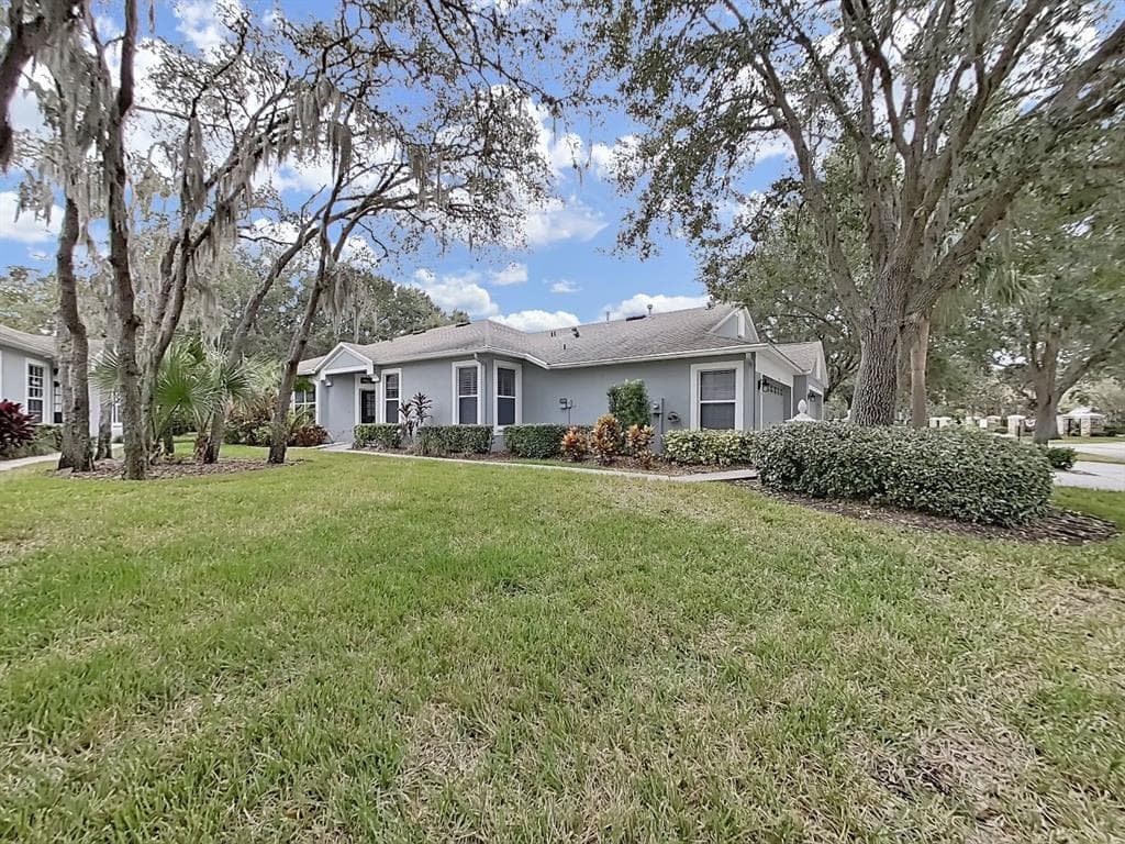 6015 SANDHILL RIDGE DRIVE LITHIA, FL 33547