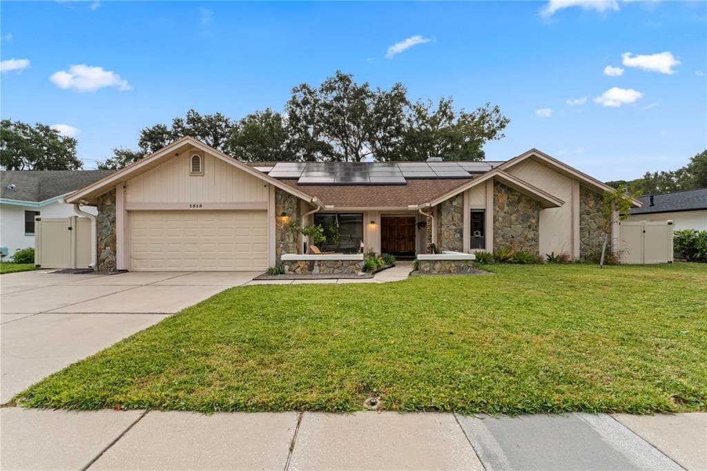1515 MIDNIGHT PASS WAY CLEARWATER, FL 33765