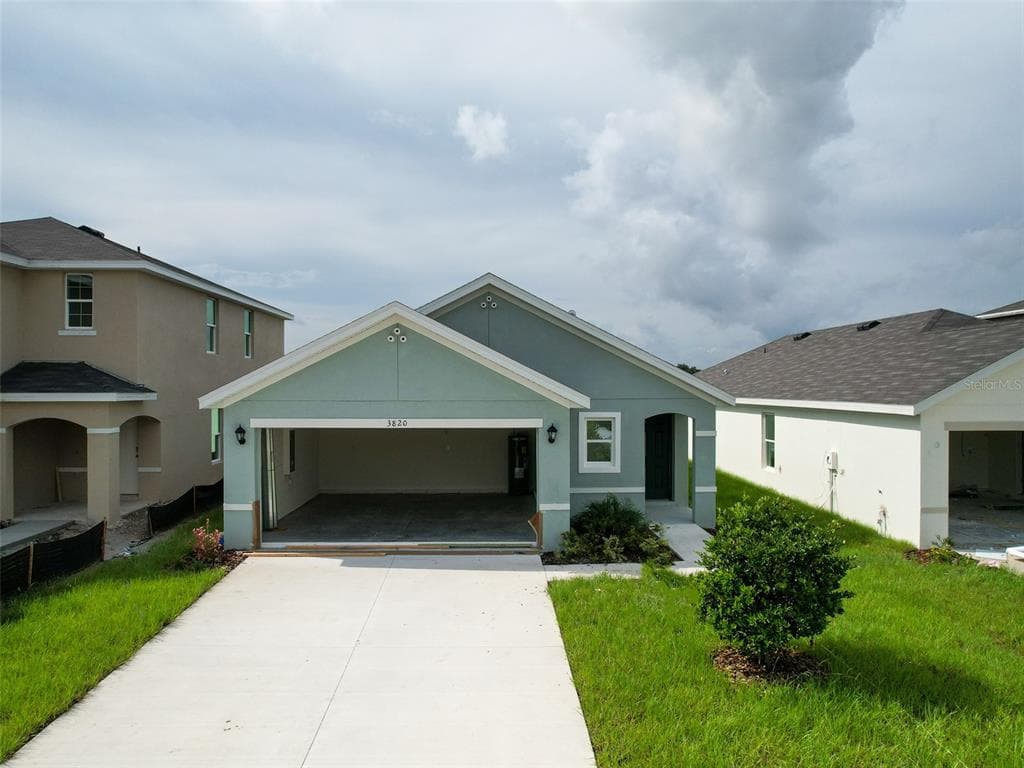 3820 MANNERED GOLD AVENUE BRADENTON, FL 34208