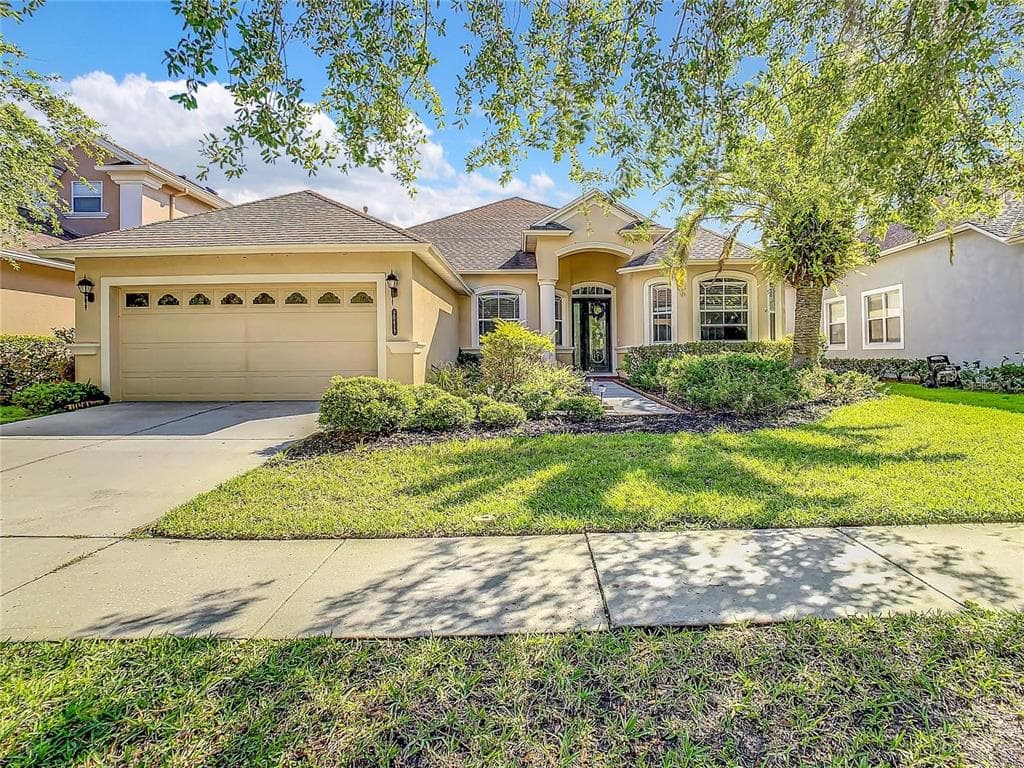 20419 WALNUT GROVE LANE TAMPA, FL 33647